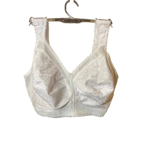New Playtex 18 Hour Ultimate Shoulder Comfort Wireless Bra 4693 40D White - Picture 1 of 4
